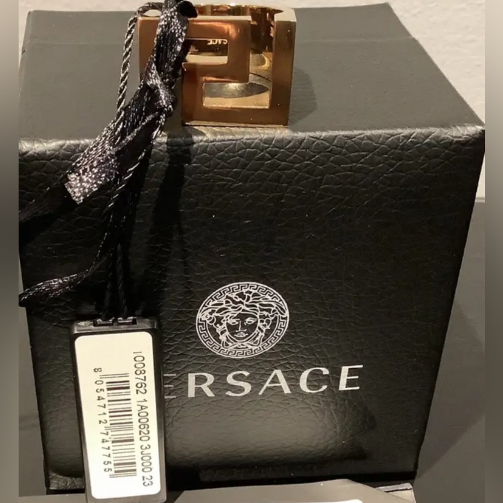 Versace Greco Style Unisex Ring (Gold/Size 6) - NWT - Picture 5 of 8